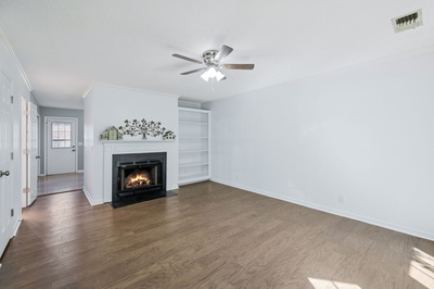 496 Hickory Glade Dr