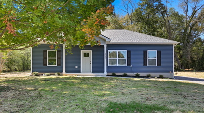 2736 Ann Dr