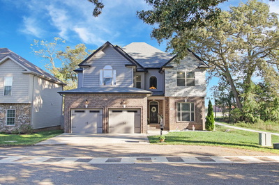 1240 Golden Eagle Way