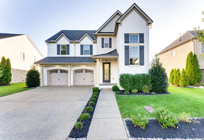 5025 Laughing Brook Ln