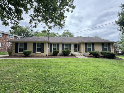 106 Laurel Ln