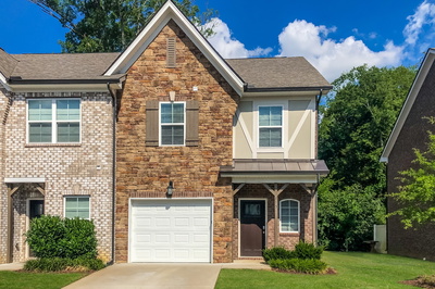 115 Hickory Station Ln