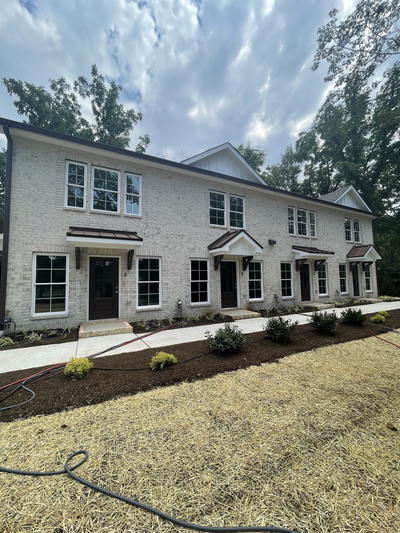 208 Power Ave