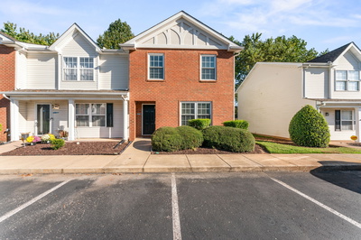 322 Arapaho Dr