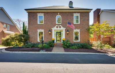 65 Ravenwood Hills Cir