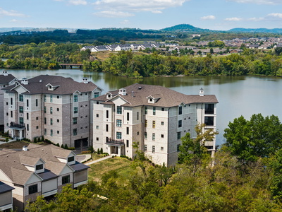 1024 Club View Dr