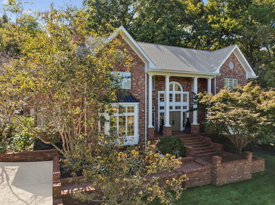 209 Woodford Pl