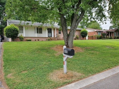 4840 Shasta Dr