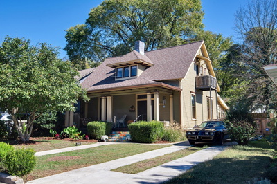 212 Chapel Ave