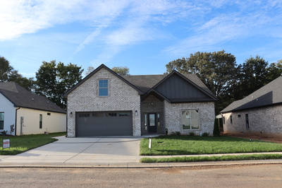 718 Southern Pine Trl