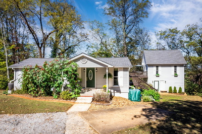 6572 Fairview Road