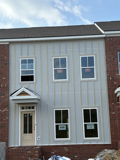 320 Savoy Loop