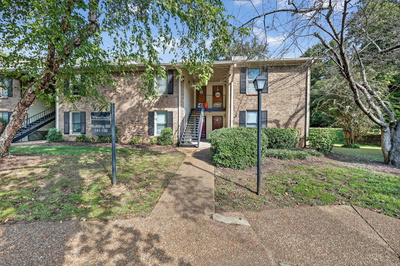 Exterior view of 141 Westfield Dr in Nashville, TN