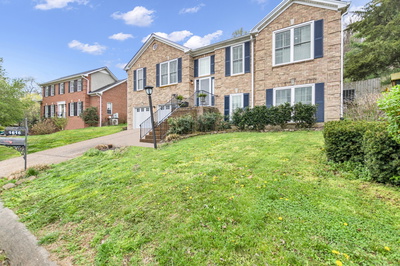 Exterior view of 1616 Glenridge Dr in Nashville, TN