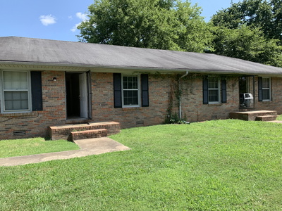 8932 Burleson Ln
