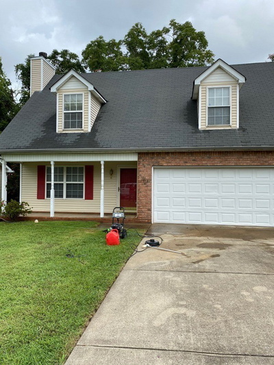 2812 Roscommon Drive