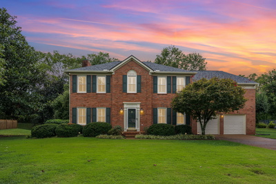 121 Greystone Dr