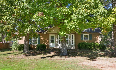 221 Bob White Dr