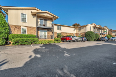2116 Hobbs Rd