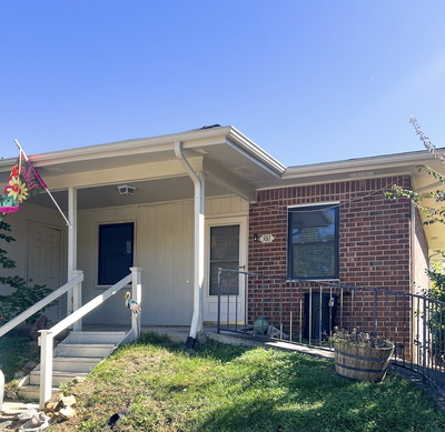 381 Deer Lake Dr