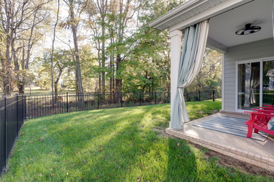 563 Ballard Dr