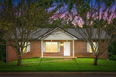 3366 N Henderson Way