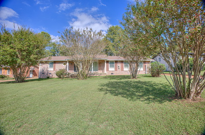 7418 Harrow Dr