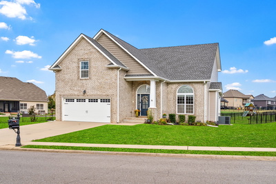 1172 Upland Ter