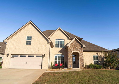 810 Stovers Gln