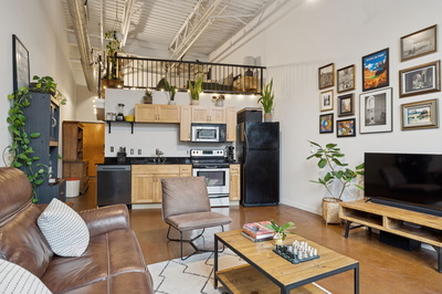 1400 Rosa L Parks Blvd