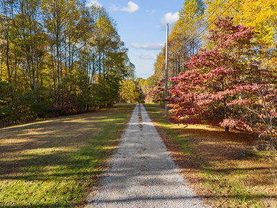Exterior view of 5070 Grady Ln in Whites Creek, TN