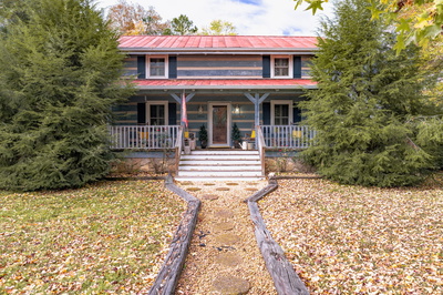 2924 Western Hills Dr