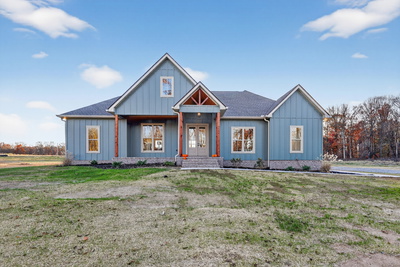 Exterior view of 3966 Baggett Rd in Springfield, TN