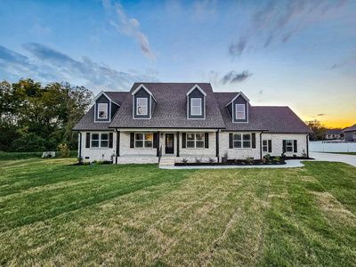 607 Apple Blossom Trl