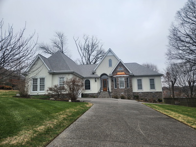 Exterior view of 2019 Arlington Rd in Lebanon, TN