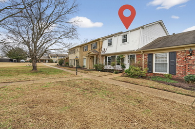 8207 Sawyer Brown Rd