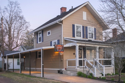 Exterior view of 909 Clarke St in Old Hickory, TN