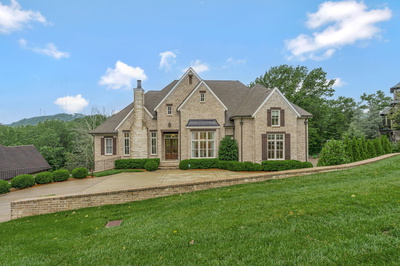 Exterior view of 1423 Richland Woods Ln in Brentwood, TN