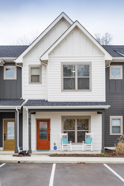 203 Thompson Park Dr