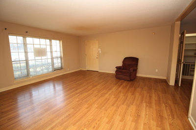 273 W CENTRAL PARK AVE