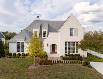 6034 Frazier Park Ln