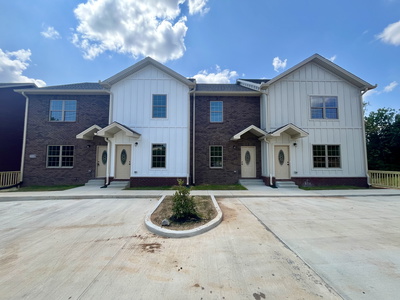 Exterior view of 500 Peachers Mill Rd in Clarksville, TN