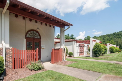 210 Old Hickory Blvd