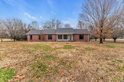 1009 Lewis Jones Blvd