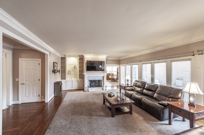 135 N Country Club Dr