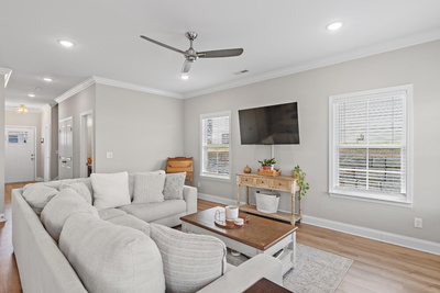 141 Bellingham Cove, NE