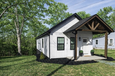 Exterior view of 112 Wells Street, N in Centerville, TN