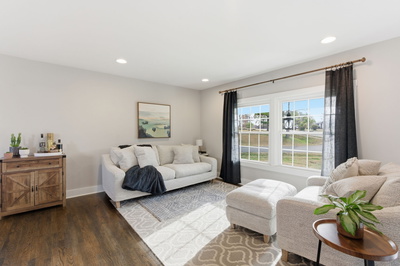 228 Lakeside Park Dr