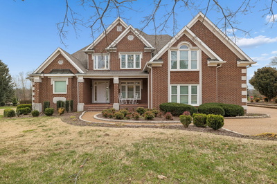 Exterior view of 1603 Emerald Ct in Franklin, TN