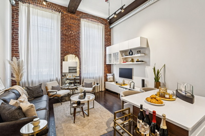 1350 Rosa L Parks Blvd